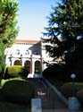 11-University_House