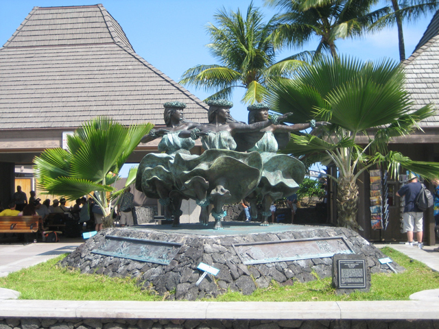 Hula Dancers